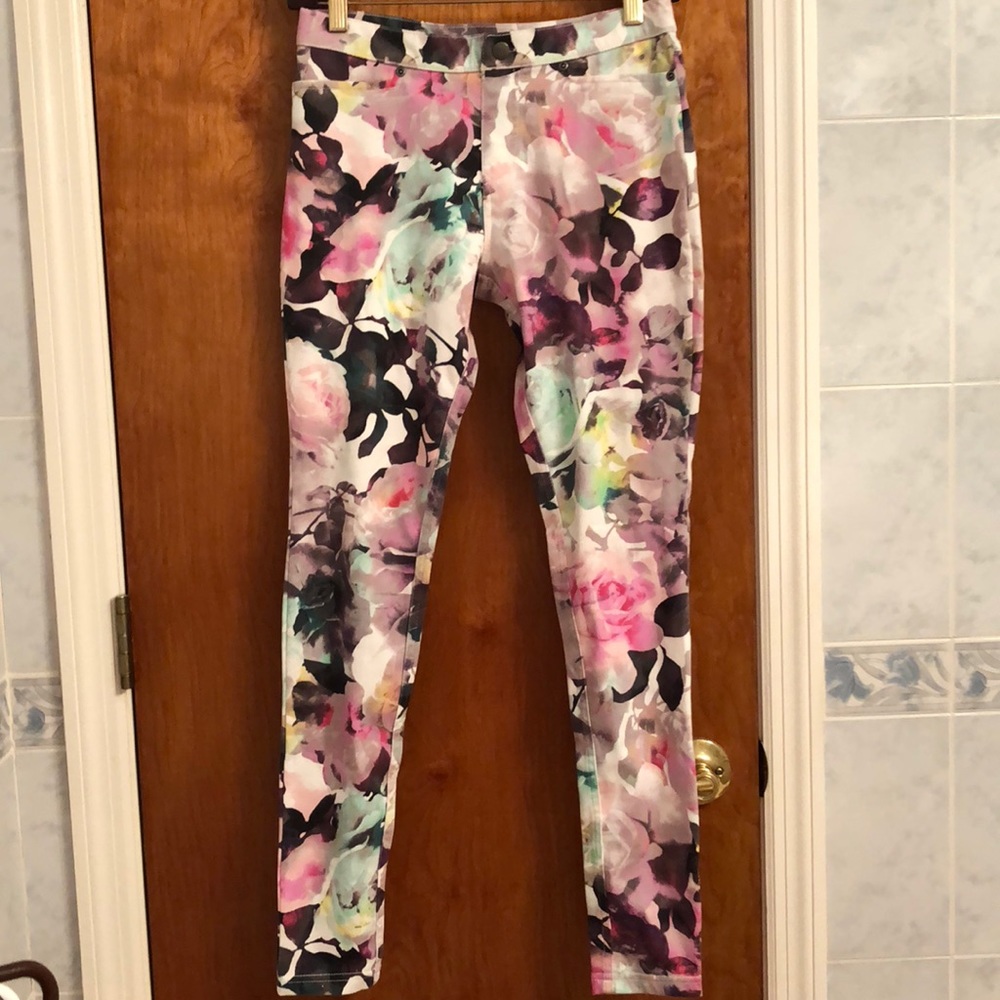 Hue pink purple blue floral stretch pants